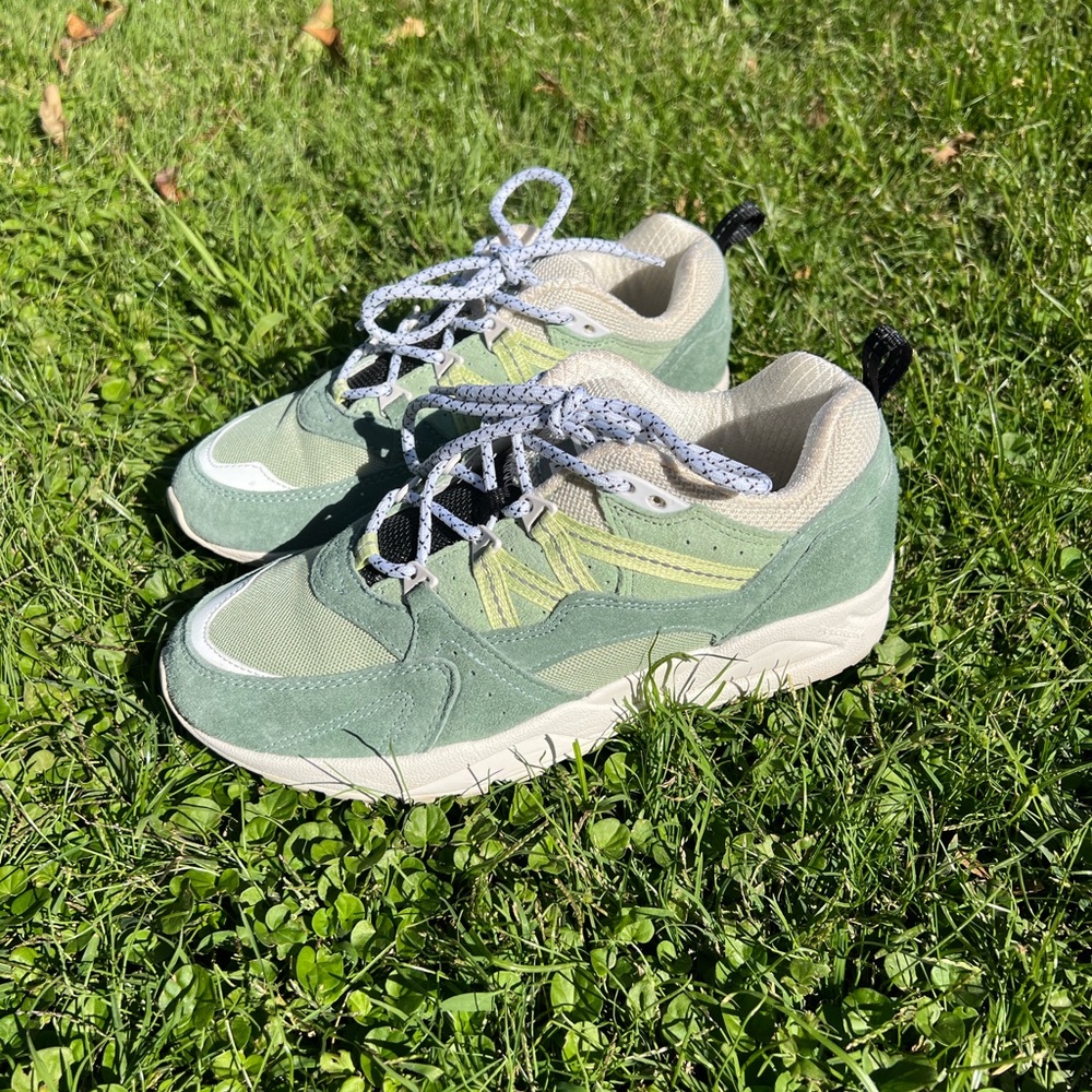 Karhu Fusion 2.0 green/white Leather Low Top Running Shoe Sneaker Size 6.5